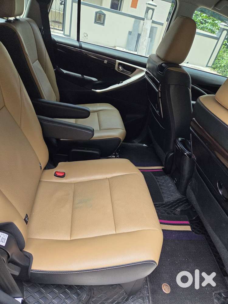 Toyota Innova Crysta 2.4 Z 7 Str, 2025, Diesel
