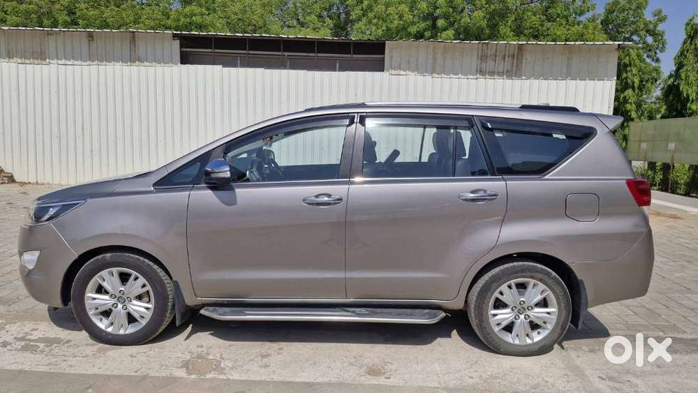 Toyota Innova Crysta Zx 2.4 Diesel 7 Seater, 2016, Diesel