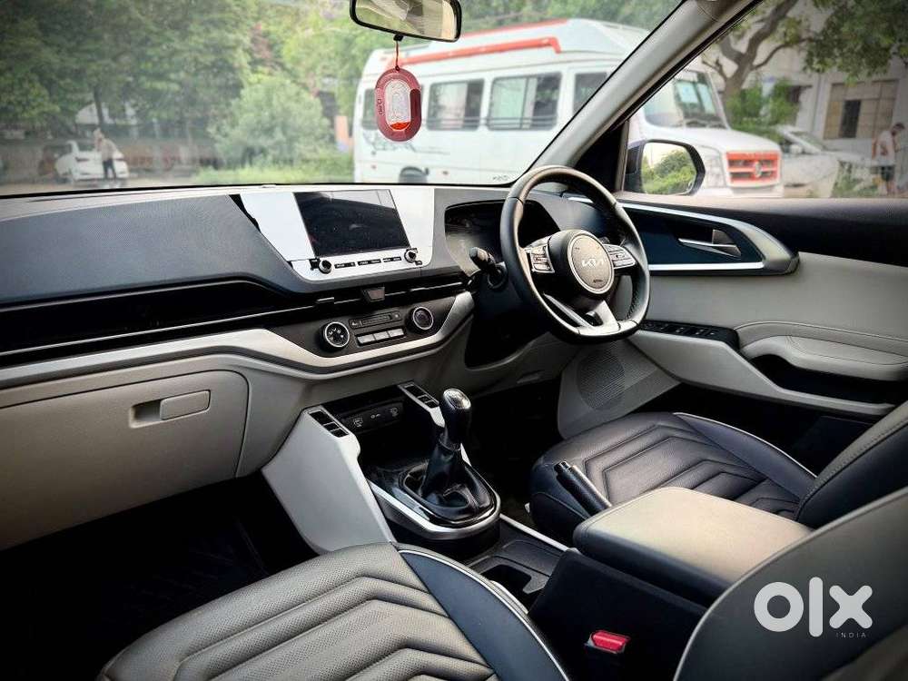 Kia Carens, 2025