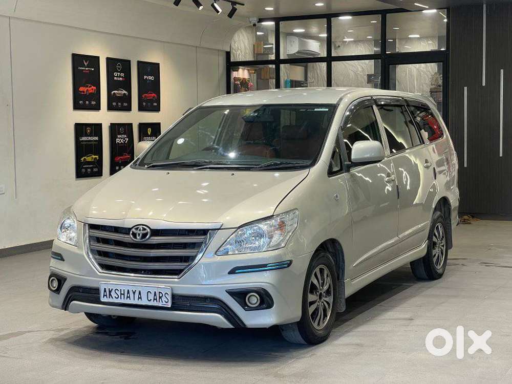 Toyota Innova 2.5 G (diesel) 7 Seater Bs Iv, 2015, Diesel