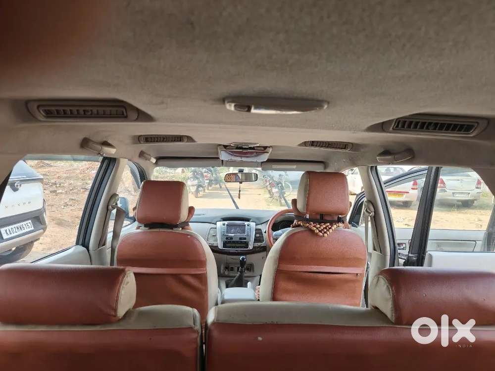 Toyota Innova Diesel 2014