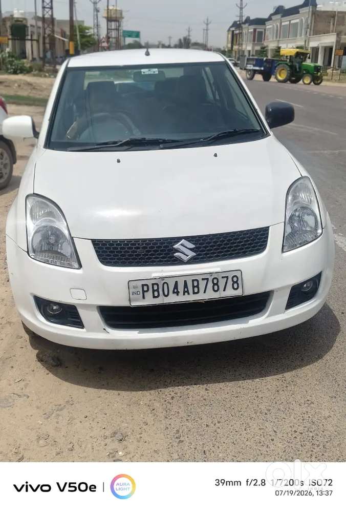 Maruti Suzuki Dzire 2015