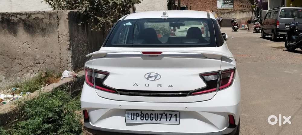 Hyundai Aura 2023 Cng & Hybrids Well Maintained