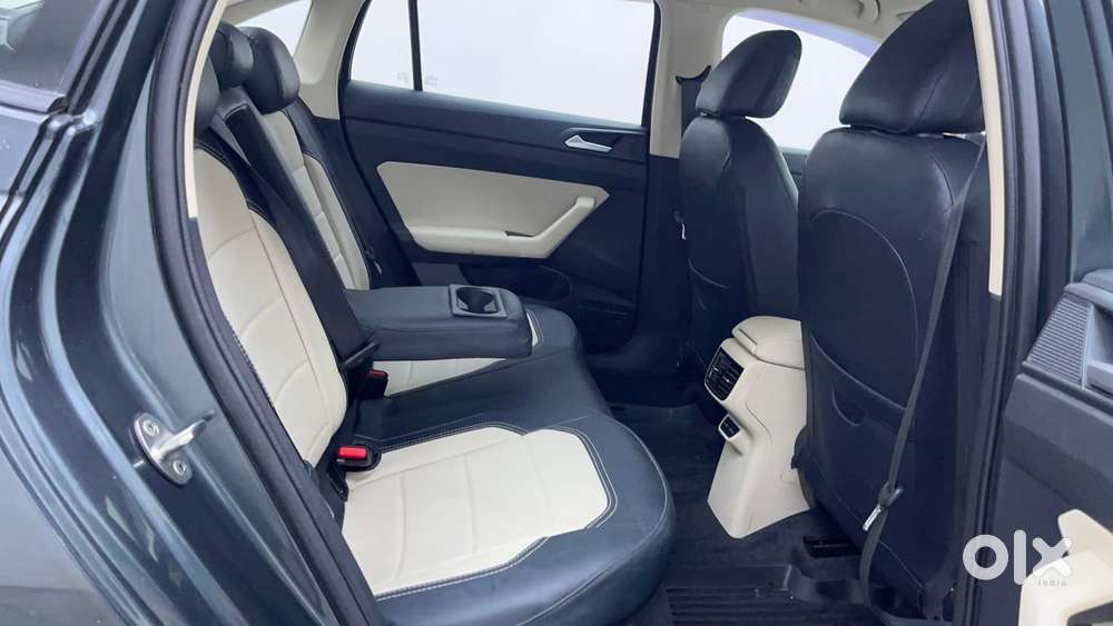 Volkswagen Virtus Highline Plus 1.0 Tsi At, 2022, Petrol