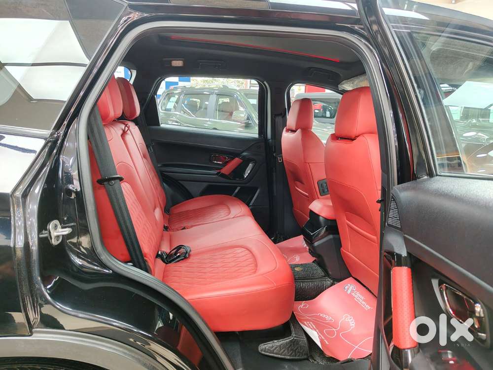 Tata Safari 2.0 Xza Plus 6 S Dark Edition, 2023, Diesel
