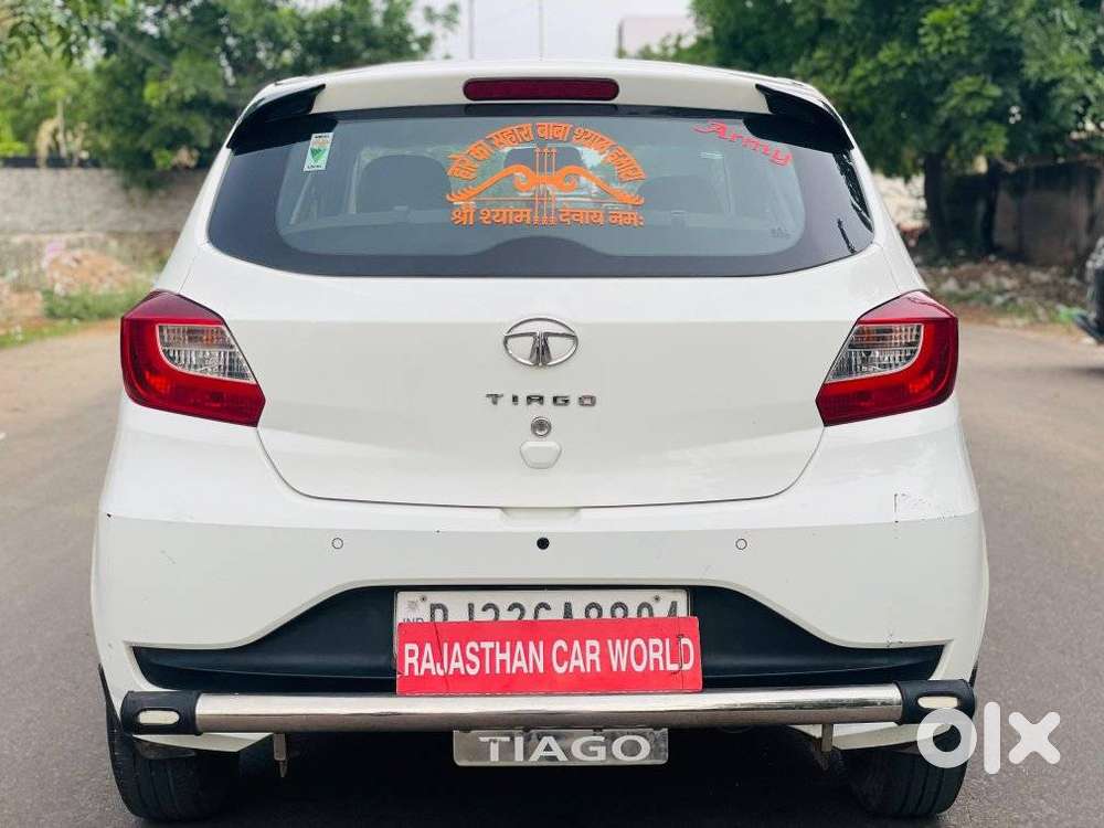 Tata Tiago 1.2 Revotron Xt (o), 2022, Petrol