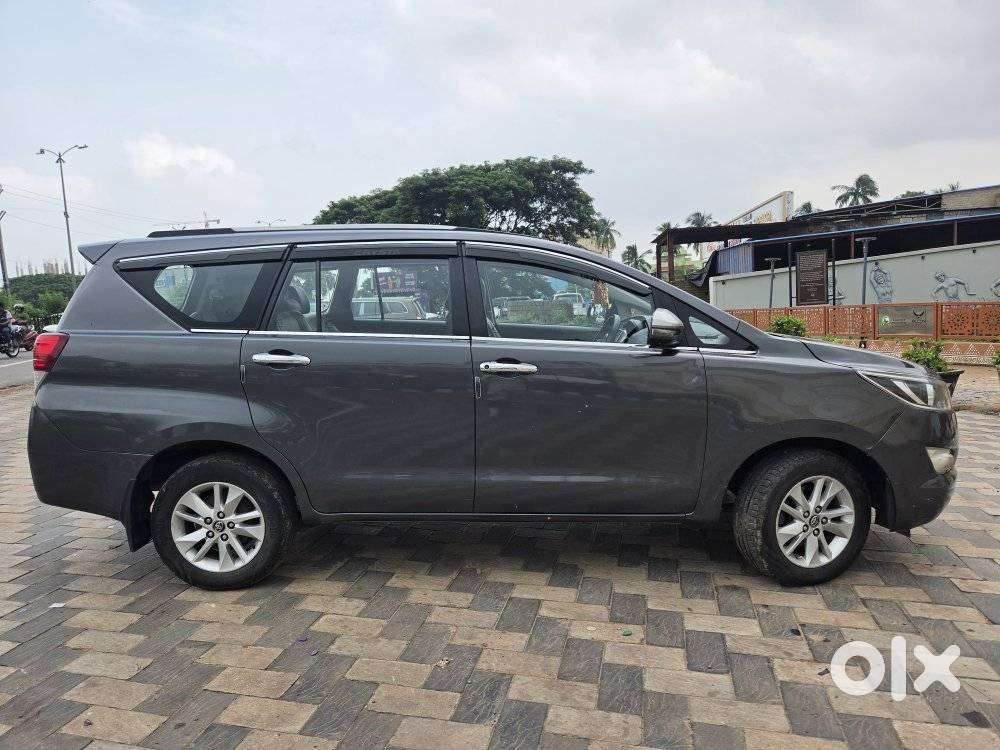 Toyota Innova Crysta 2.4 G Mt 8s, 2019, Diesel