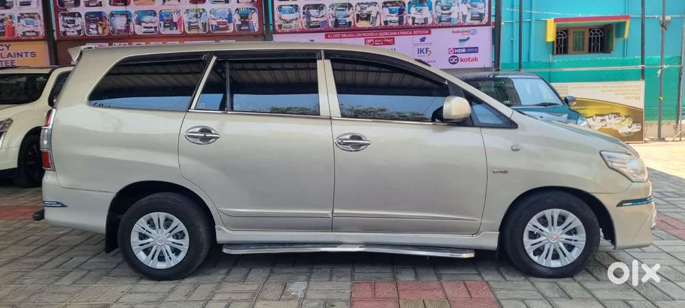 Toyota Innova 2.5 Gx 7 Str Bs-iii, 2015, Diesel