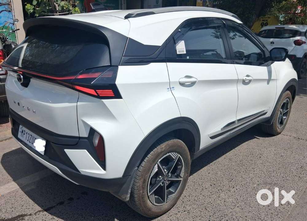 Tata Nexon 1.2 Revotron Xza Plus (o) Amt, 2025, Petrol