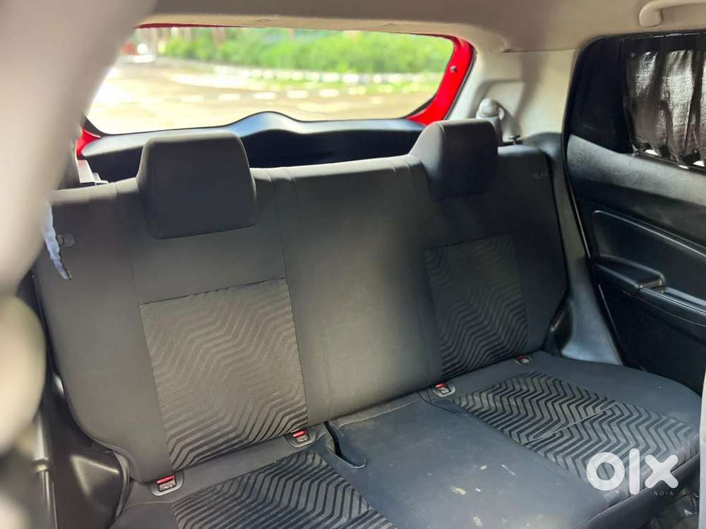 Maruti Suzuki Swift 1.2 Vxi (o), 2023, Petrol