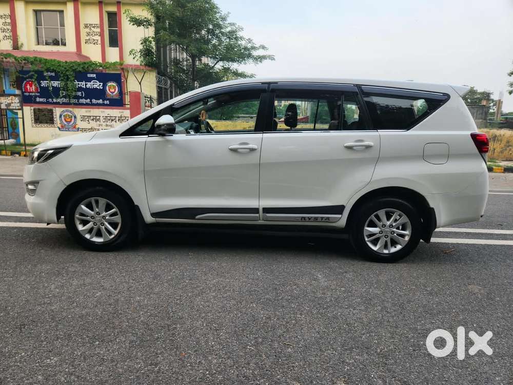 Toyota Innova Crysta 2.4 G Mt 7 Str, 2020, Diesel