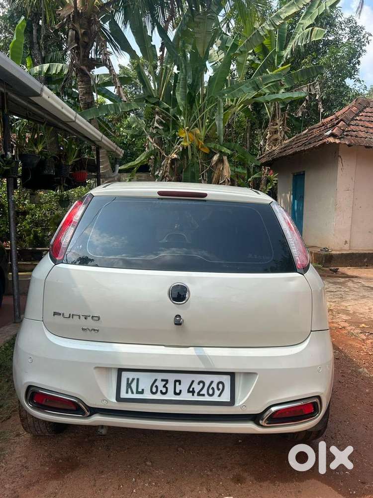 Fiat Punto Evo 2015 Diesel 123453 Km Driven