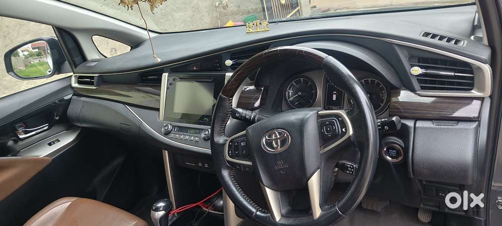 Toyota Innova Crysta 2018