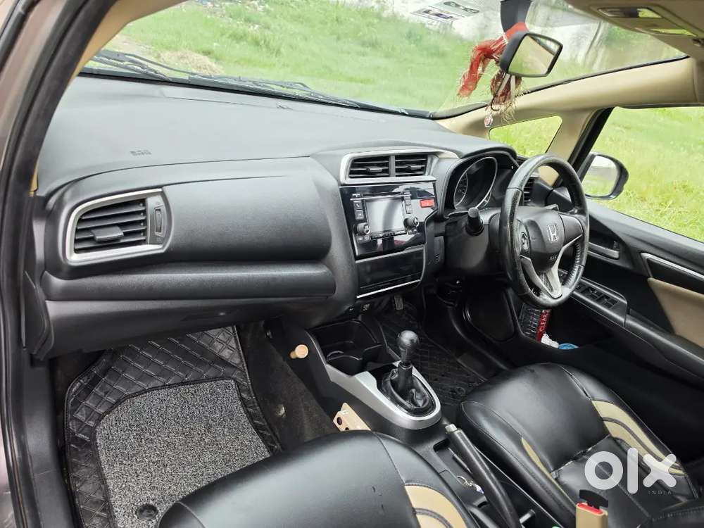 Honda Jazz 1.5 V Idtec 2016 Well Maintained Family Car