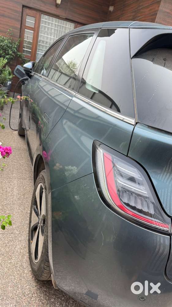 Mg Windsor Ev Essence 2025
