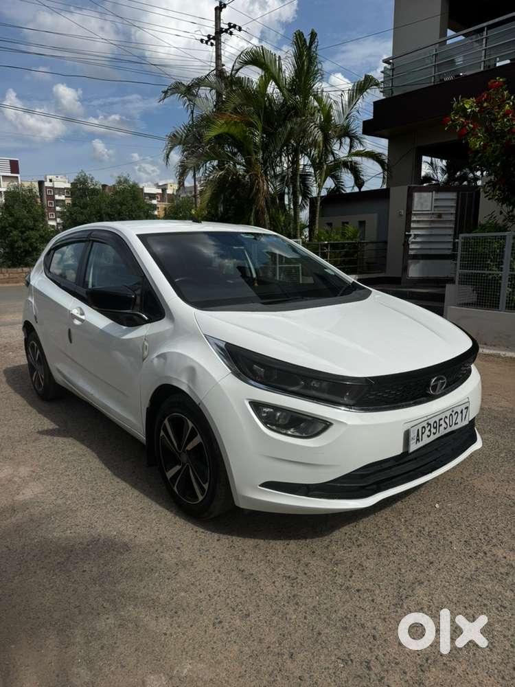 Tata Altroz Petrol 2020