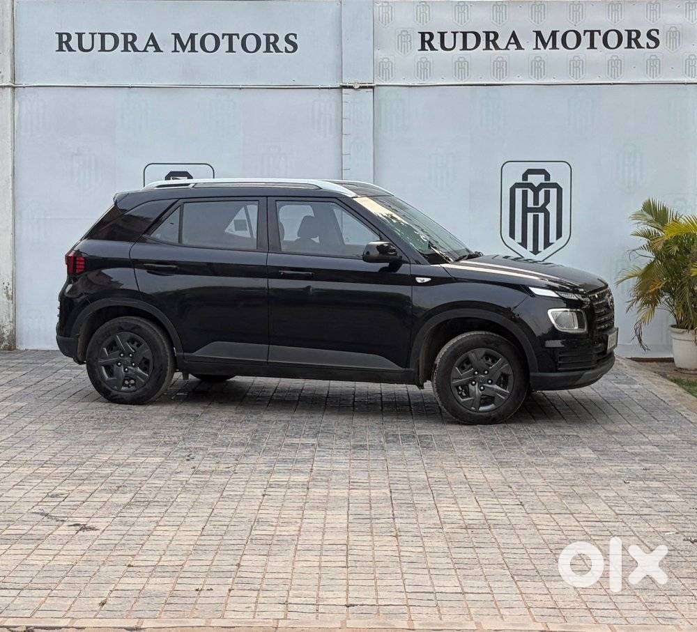 Hyundai Venue 1.2 S Plus, 2024, Petrol
