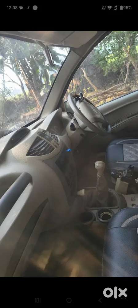 Mahindra Quanto 2013 Diesel 98000 Km Driven