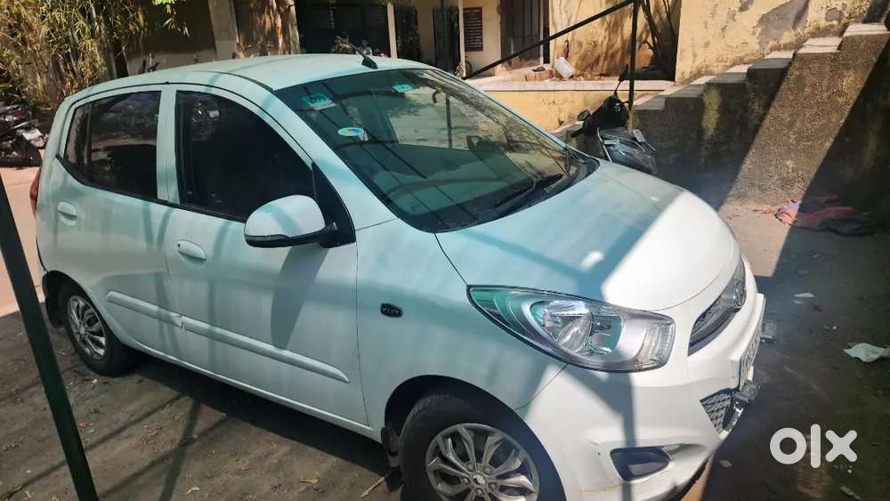 Hyundai I10 2011 Petrol 76000 Km Driven