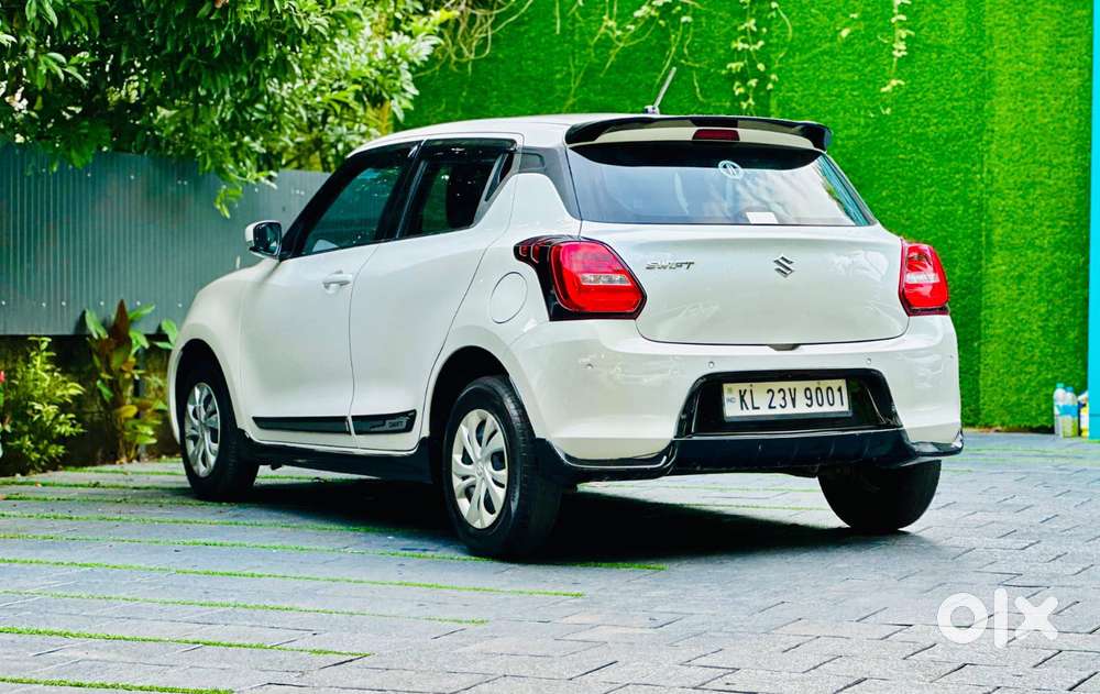 Maruti Suzuki Swift 1.2 Vxi (o), 2023, Petrol