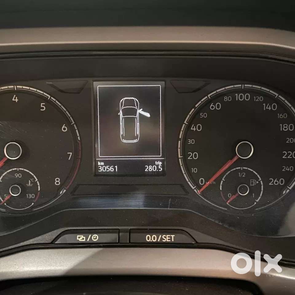 Volkswagen Taigun 1.0 Tsi Highline At, 2022, Petrol