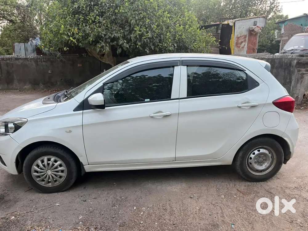 Tata Tiago 2017 Cng & Hybrids 30000 Km Drivenpowerfull Engine