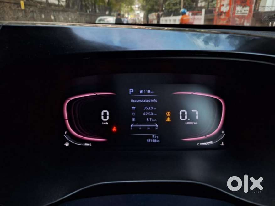 Kia Carens 1.5 Luxury Plus Diesel At 6 Str, 2022, Diesel