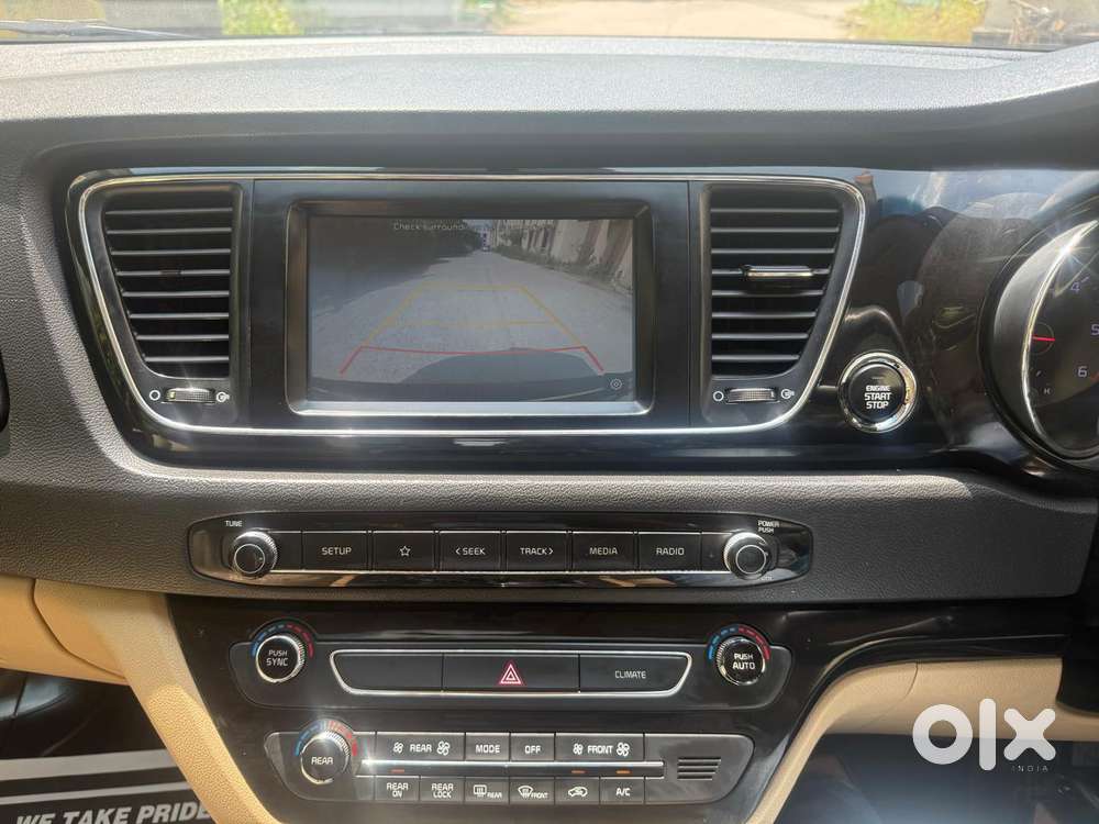 Kia Carnival Prestige, 2021, Diesel