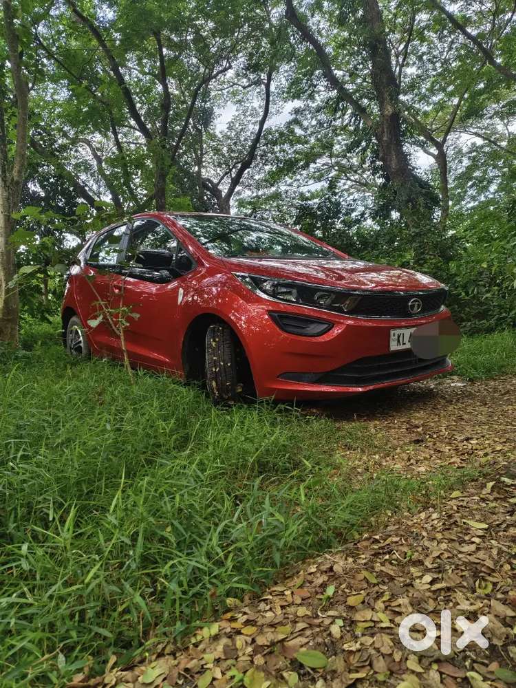 Tata Altroz Petrol Xm 2020 Last Model Low Kilometer