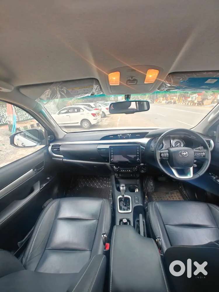 Toyota Hilux 2024 Diesel Well Maintained