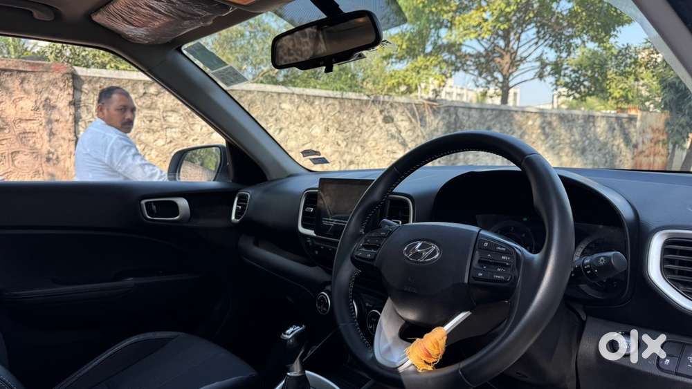 Hyundai Venue Sx (o) (2020) Top End Model (direct Owner Car)