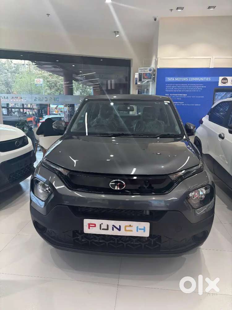 Tata Punch Rhythm 2025