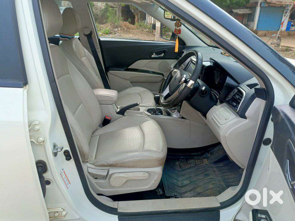 Mahindra Xuv300 W8 Amt Optional Diesel, 2023, Diesel