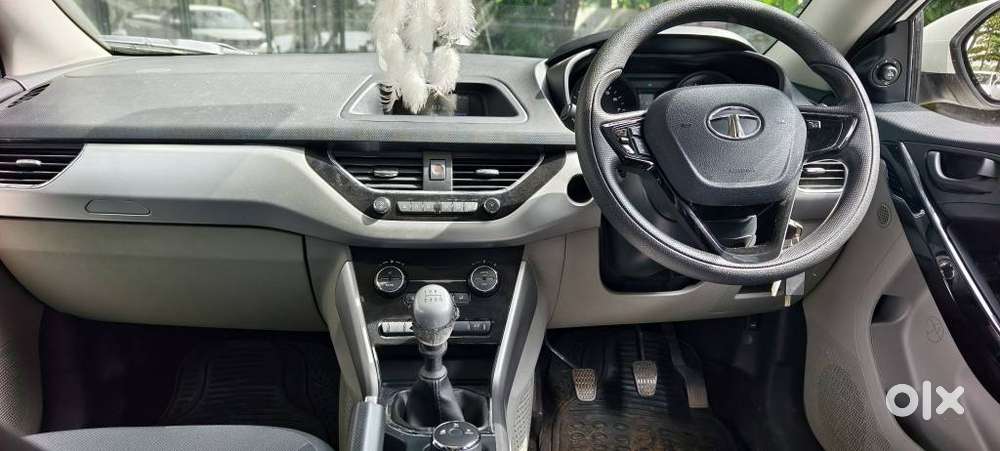 Tata Nexon 1.2 Revotron Xt, 2019, Petrol