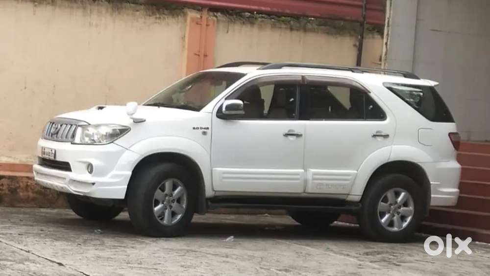 Toyota Fortuner Legender 2011 Diesel