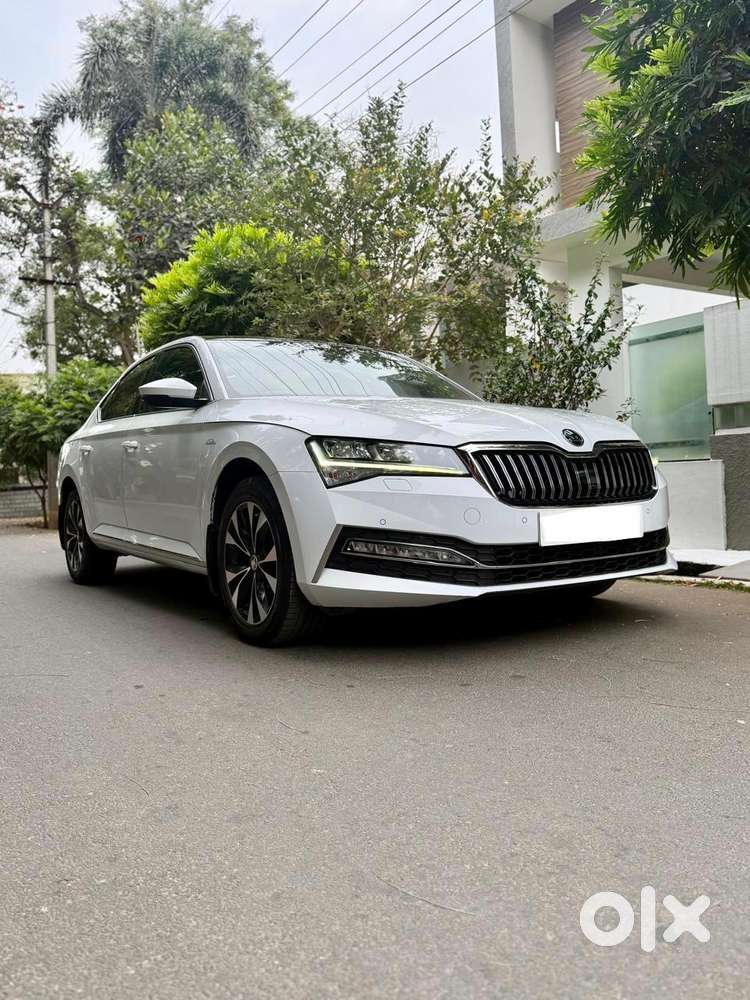Skoda Superb 2.0 L&k Tsi At, 2023, Petrol