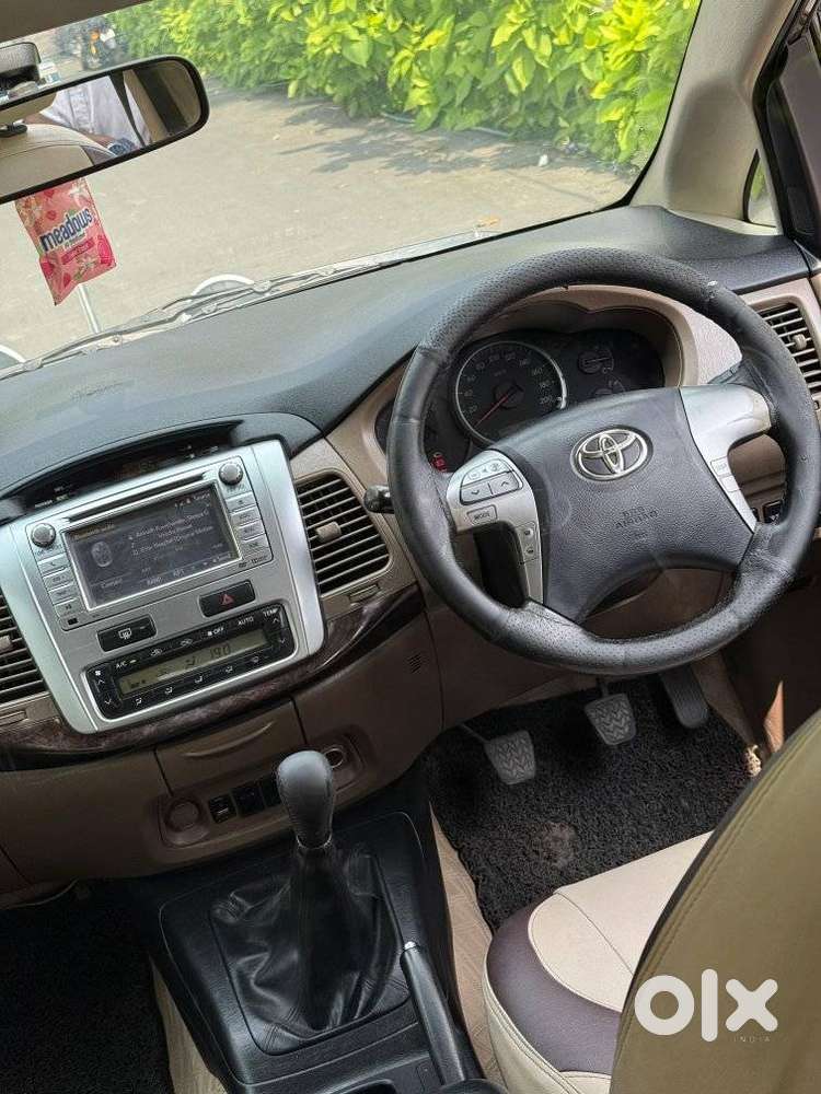 Toyota Innova 2.5 Z Diesel 7 Seater, 2015, Diesel