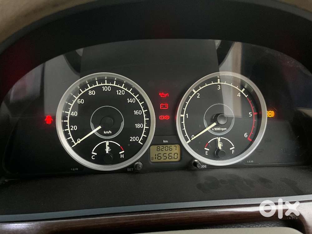 Tata Safari Storme 2014