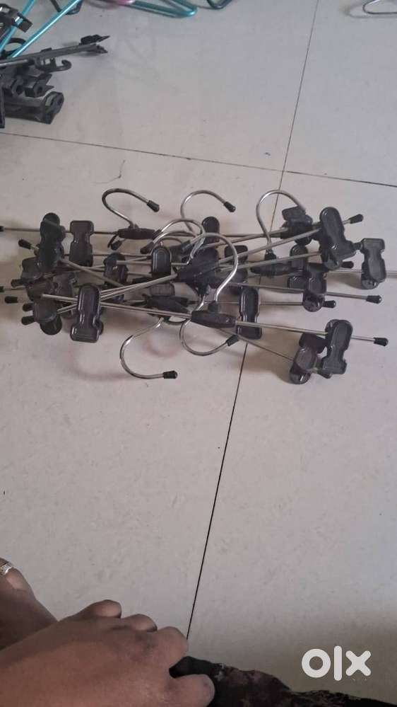 Garment Shop Display Items &ndash; Hangers, Male/Female/Kids Body & Leg Stan