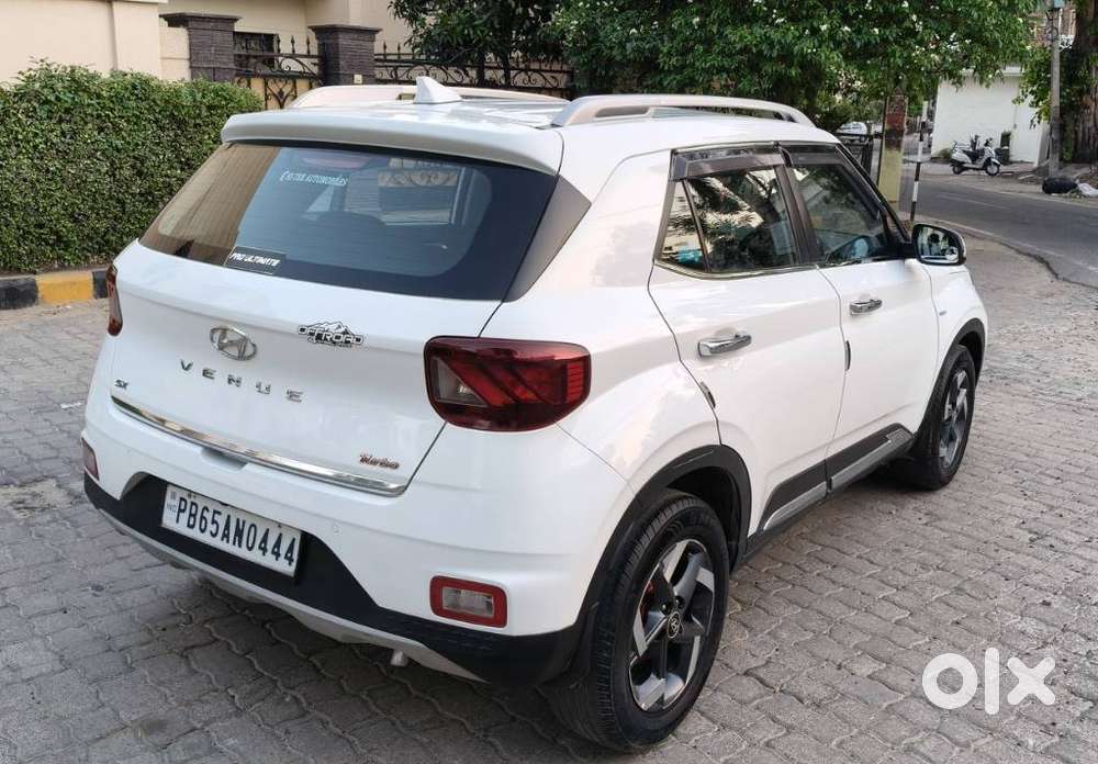 Hyundai Venue Sx Plus Turbo Dct, 2020, Petrol