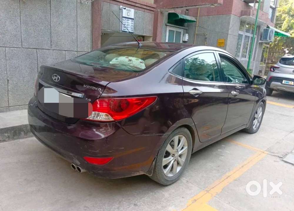 Hyundai Verna Fluidic 1.6 Vtvt Sx, 2011, Cng & Hybrids
