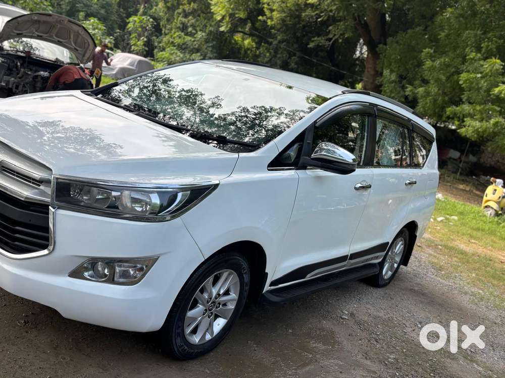 Toyota Innova Crysta 2.4 G Mt, 2019, Diesel