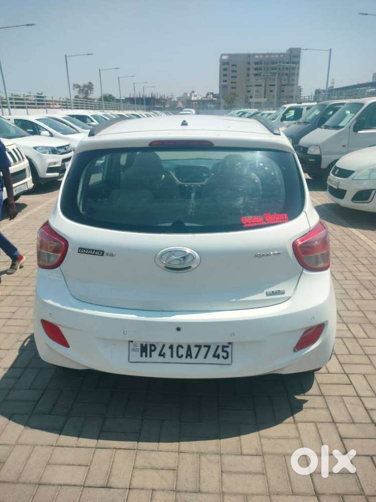 Hyundai Grand I10 2016-2017 Sportz Celebration Edition, 2016, Cng & ..