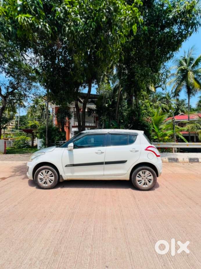 Maruti Suzuki Swift 1.2 Zxi Abs, 2016, Petrol