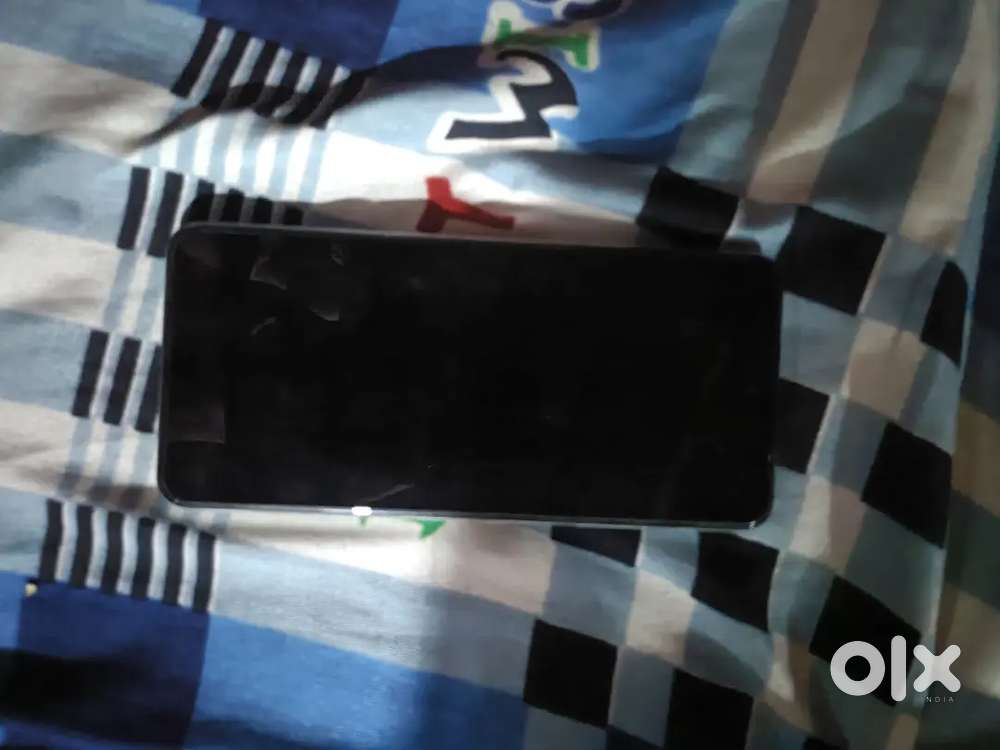 realme C75 5G 128/4+[8.00GB]