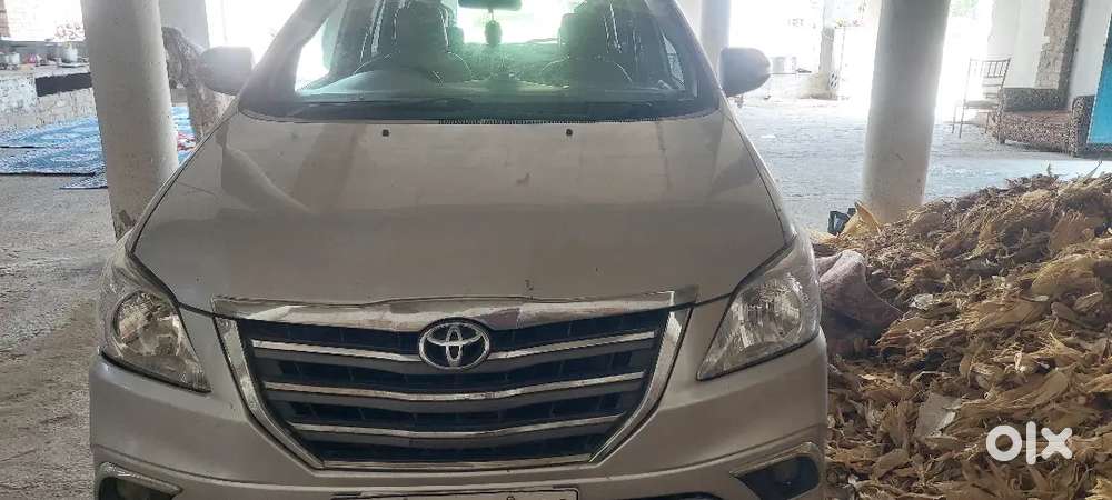 Toyota Innova 2.5 Vx 2012