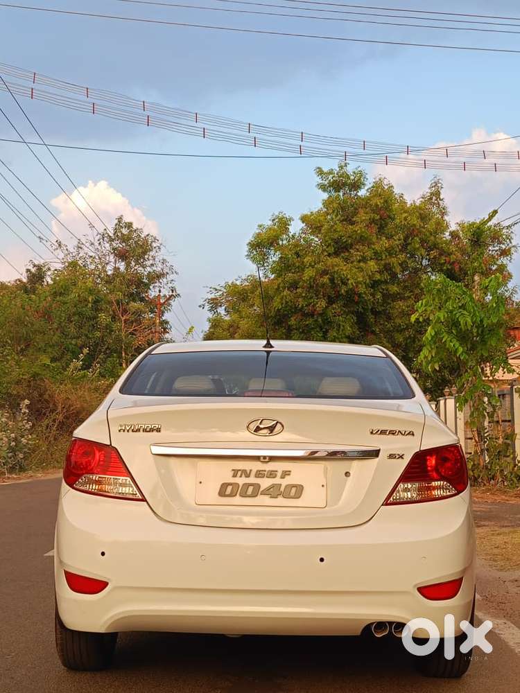 Hyundai Verna Fluidic 1.6 Vtvt Sx, 2012, Petrol