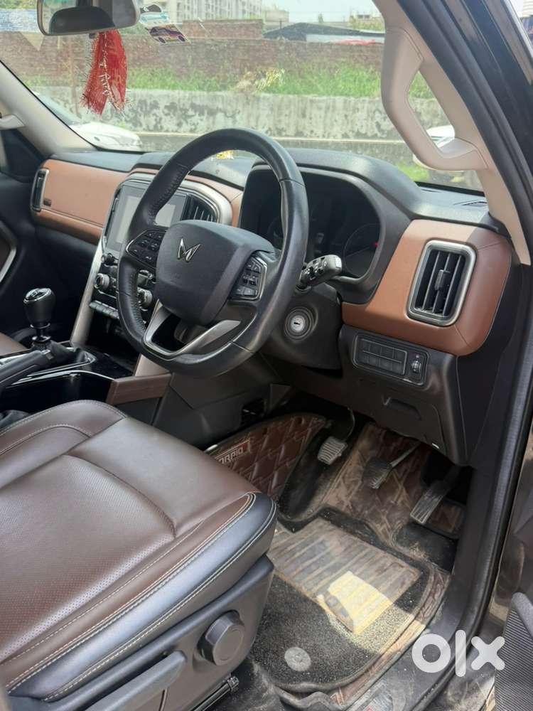Mahindra Scorpio N Z8 Select Diesel 2025