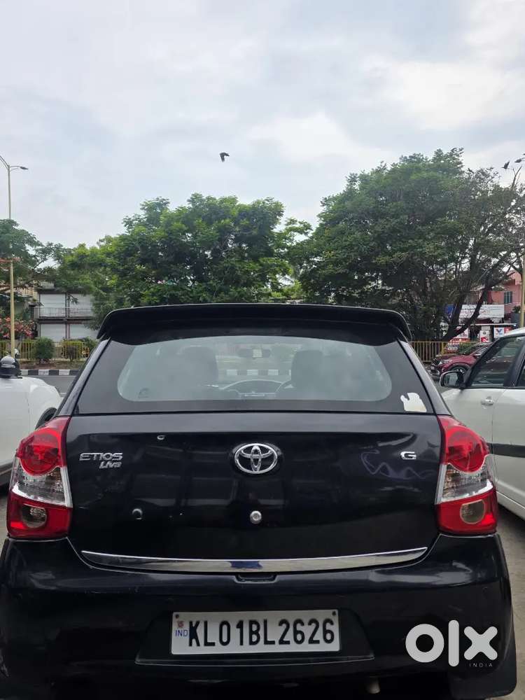 Toyota Etios Liva 2013 Petrol Well Maintained