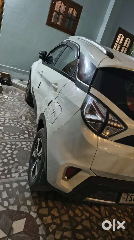 Tata Nexon Xz Plus Hs Diesel